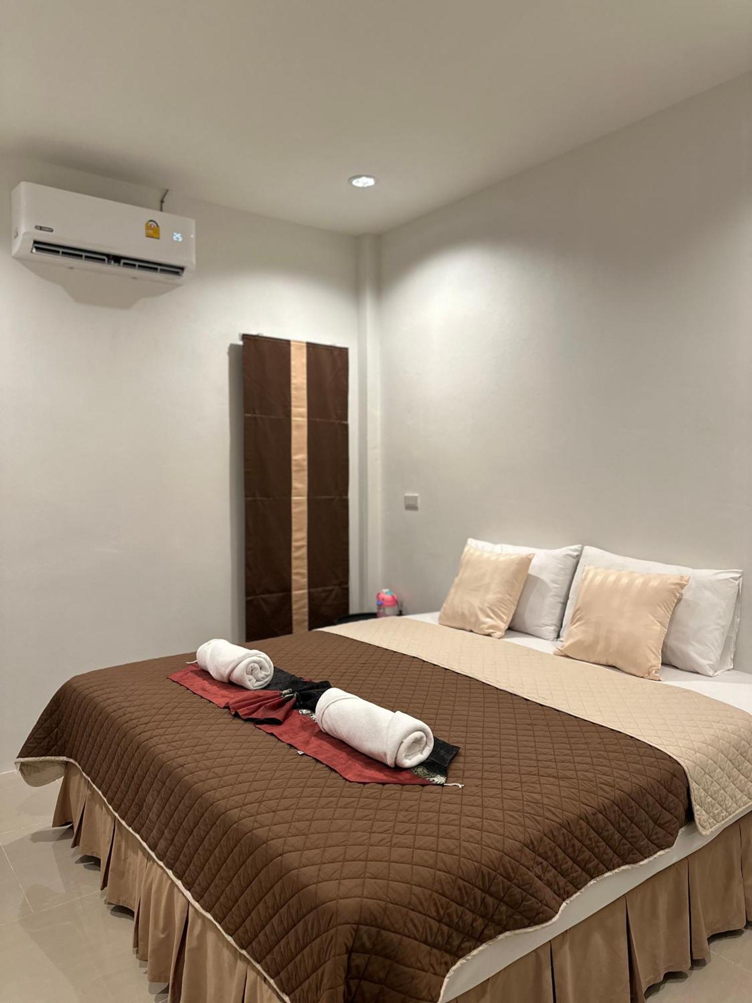 Hotel Suntalee House Nai Yang Beach Exterior foto