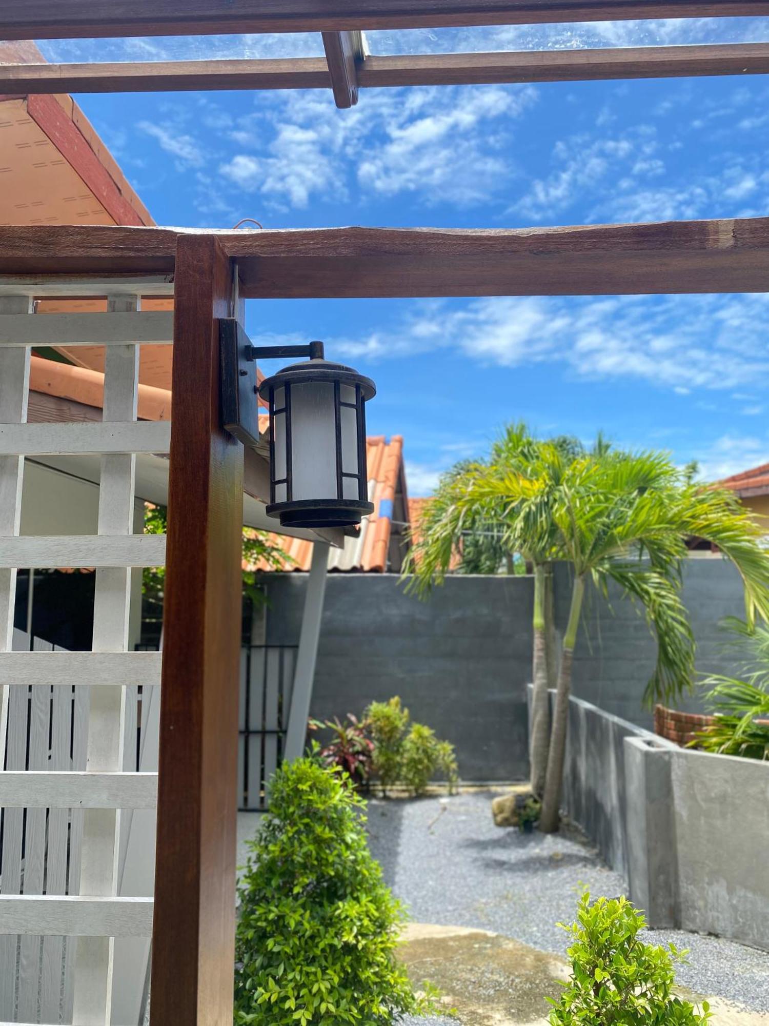 Hotel Suntalee House Nai Yang Beach Exterior foto